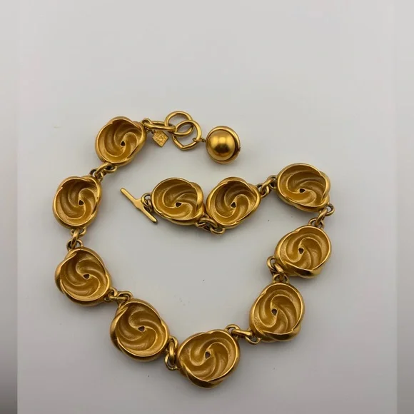 Vintage Anne Klein gold Matte Necklace & Earrings Set 1990’s